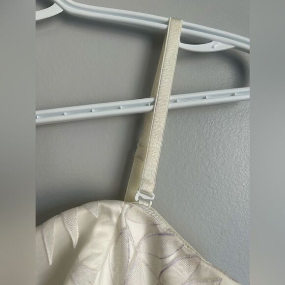 Guess Los Angeles White Lace Corset Mini Dress - Picture 7 of 11